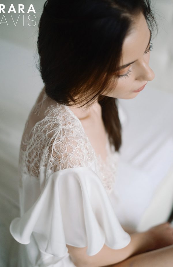 long lace bridal robe Kalmer by rara avis with short sleeves and belt, image 7