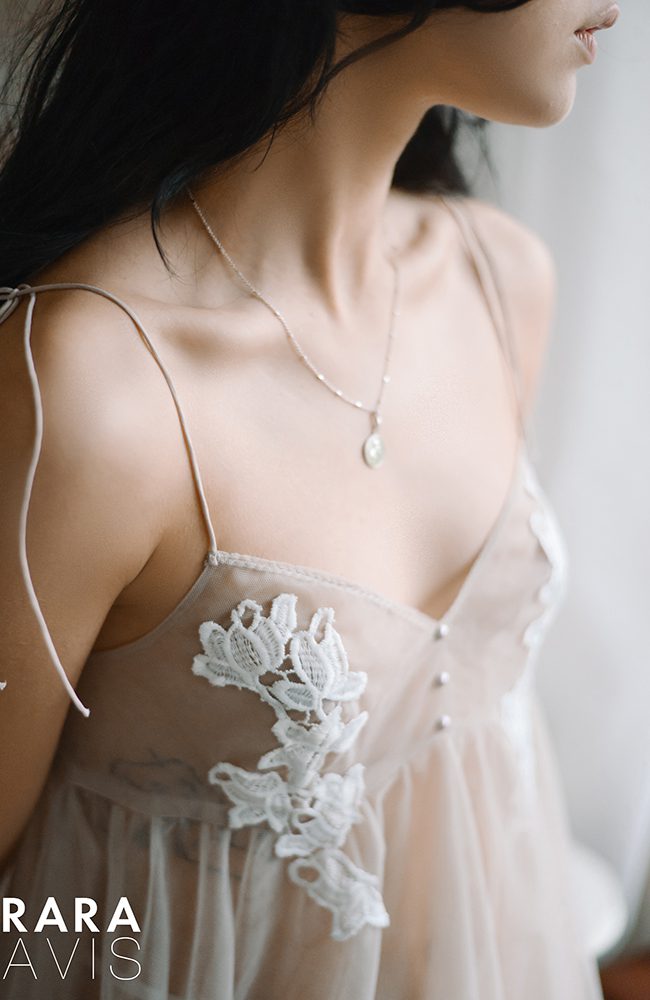 Wedding lingerie Auckland. Rara Avis lingerie Tviko design from Sensualita Bridal Lingerie collection