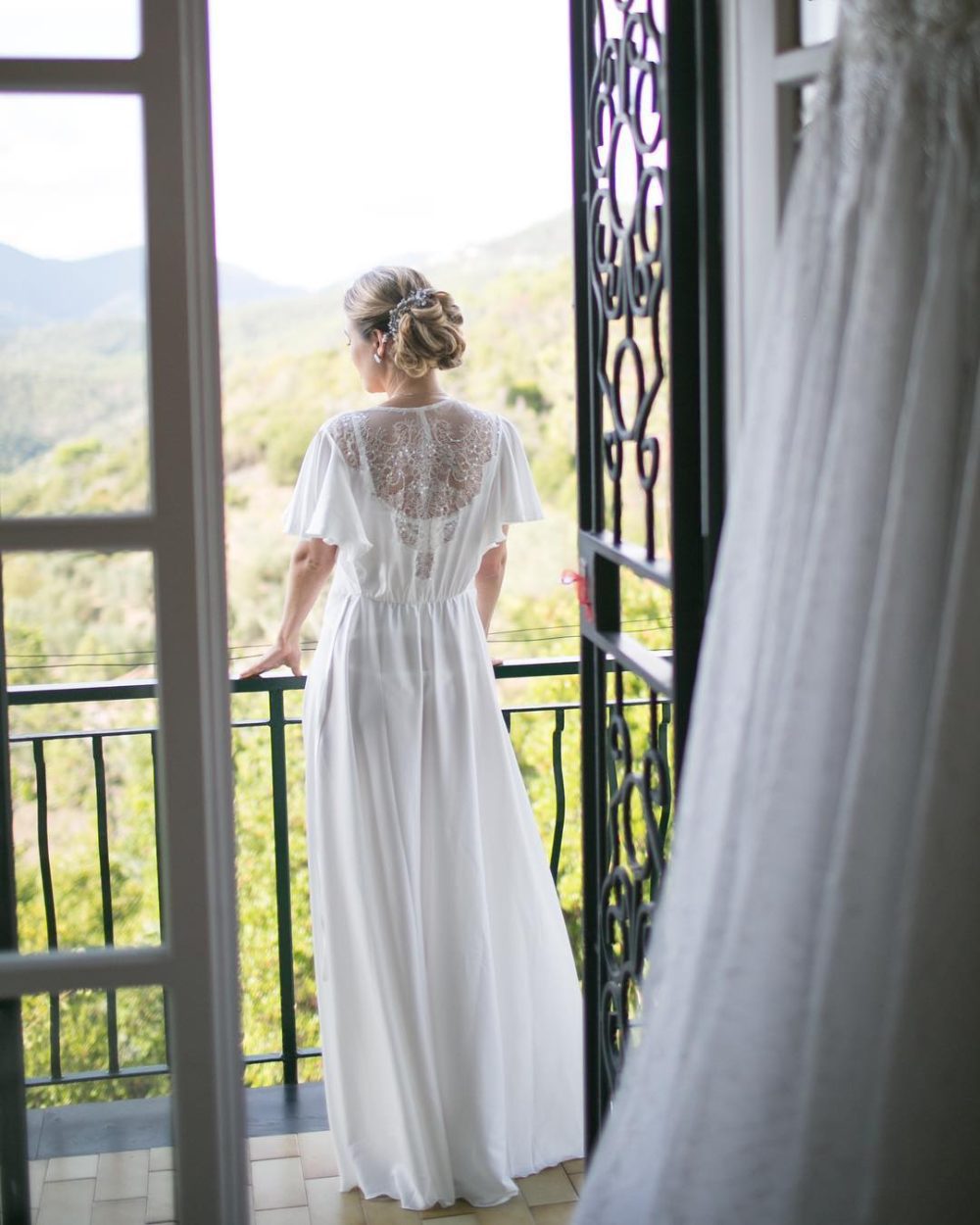 long lace bridal robe Kalmer by rara avis with short sleeves and belt, image 1