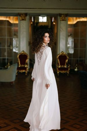 long white bridal robe Giz with lace neckline and back by rara avis, image 1