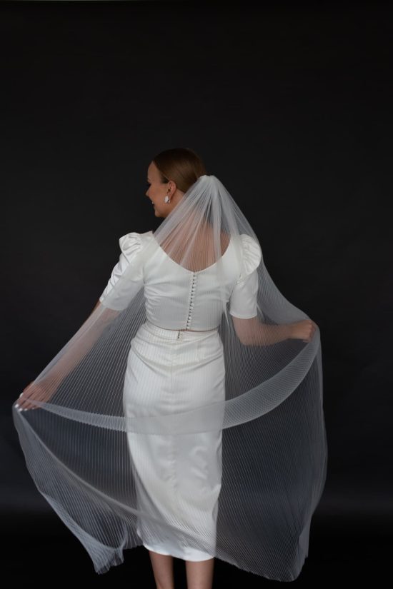 pleated white long bridal veil in a accordion style 2
