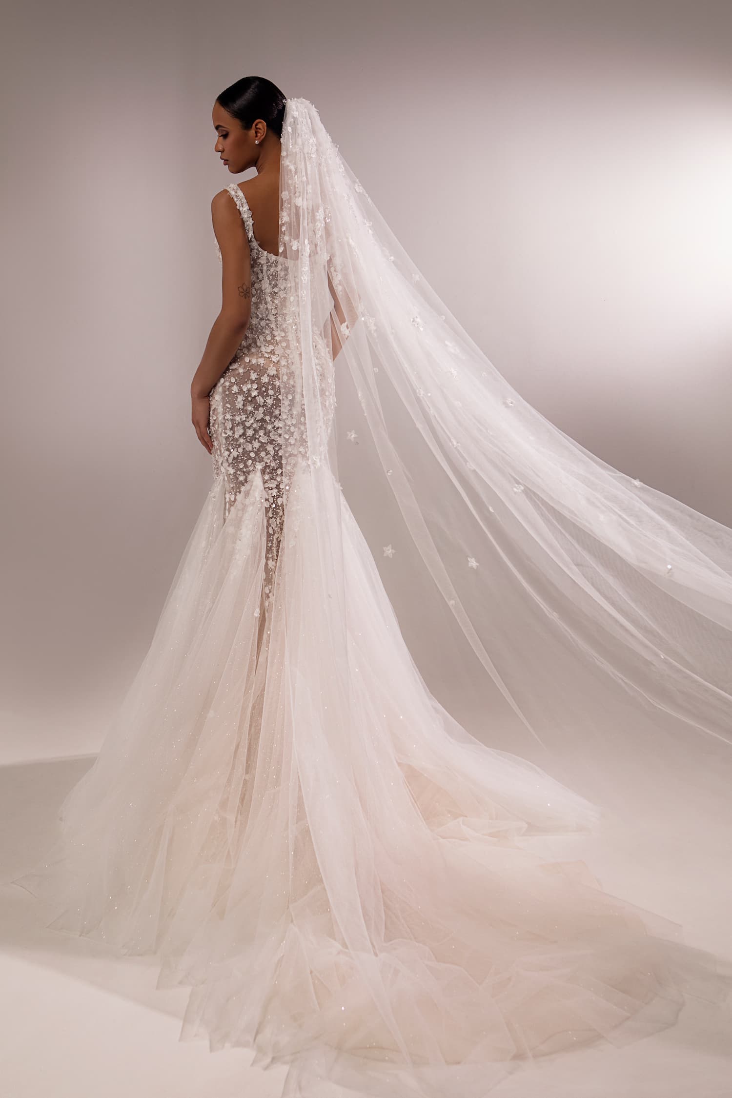 Mermaid silhouette lace wedding dress by Oksana Mukha. 2